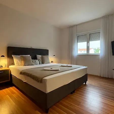 Apricot Apartment Split